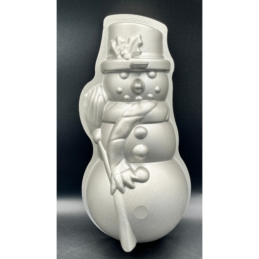 Nordic Ware Snowman Cake Pan Cast Aluminum‎ 5 Cup Holiday Winter Silver USA 12"